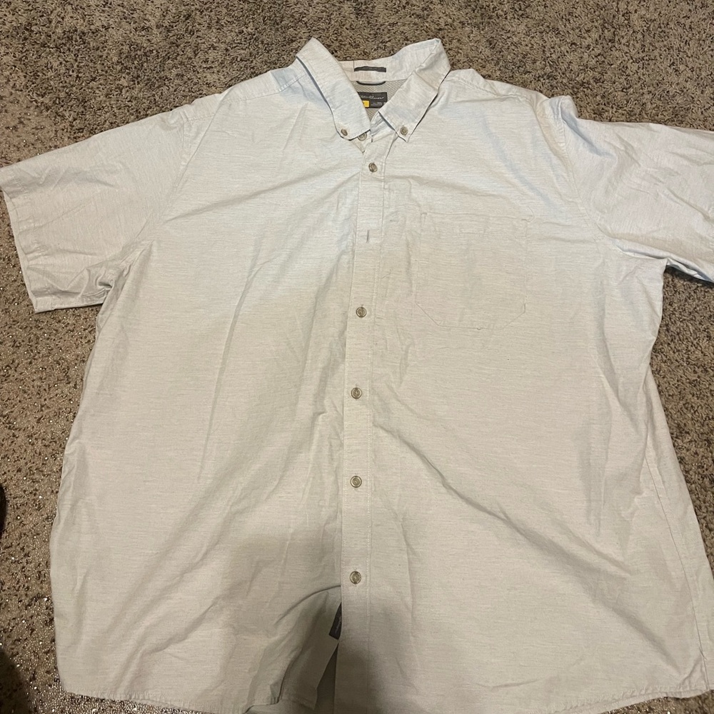 Eddie Bauer classic fit button down shirt sleeved fishing shirt